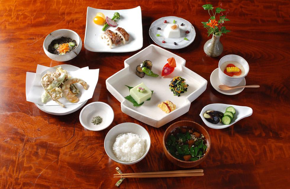 かたくりの宿 夕食一例