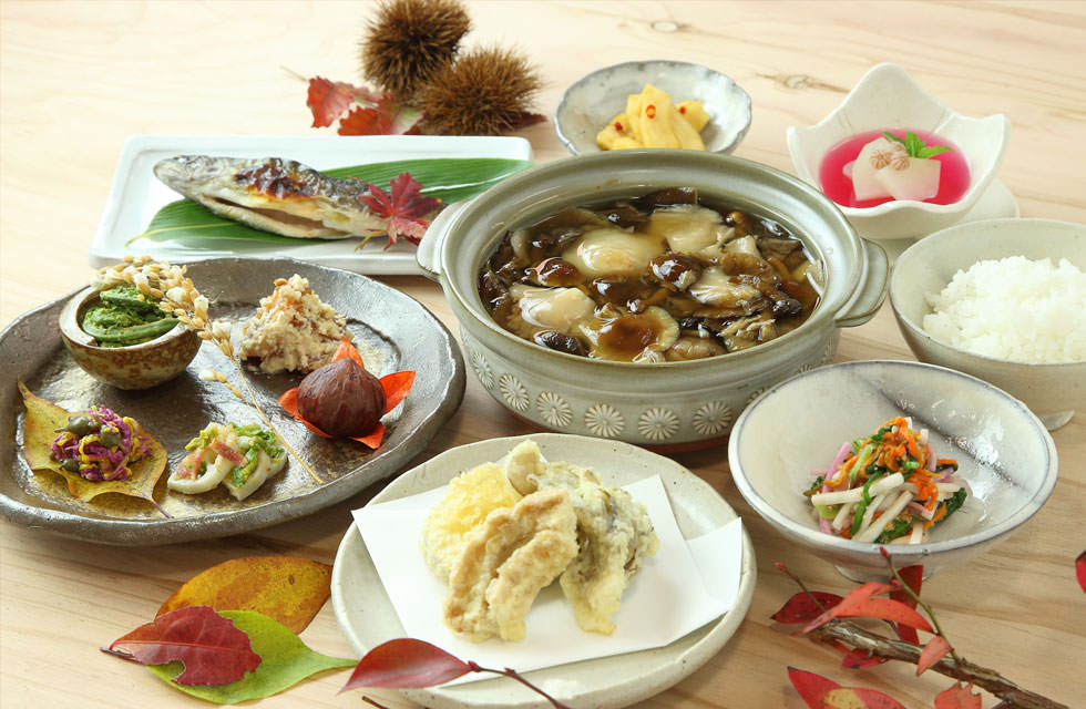 かたくりの宿 夕食一例