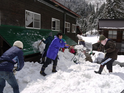 雪下ろし